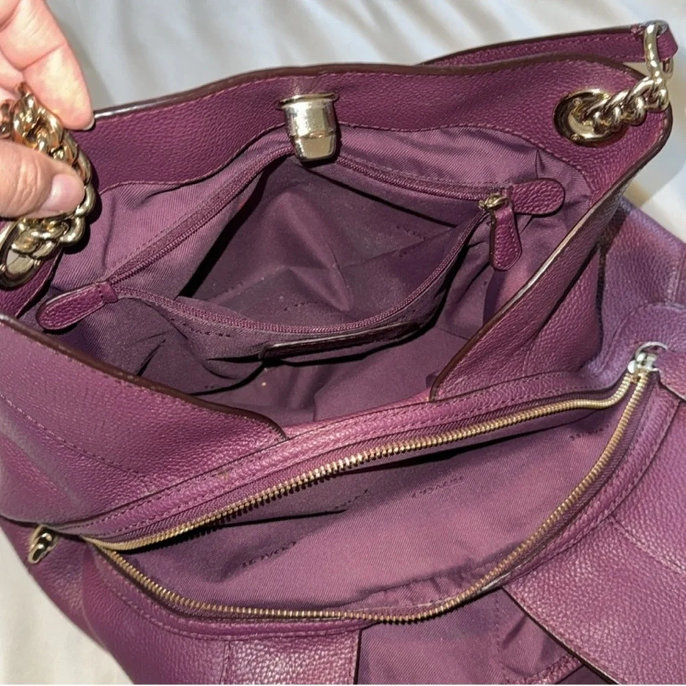 COACH Edie Turnlock Leather Shoulder Bag, Model 36855 with Hold Accents. - Picture 7 of 16